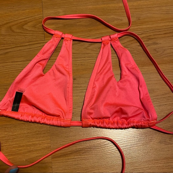 Victoria’s Secret bikini top size large - Picture 3 of 6